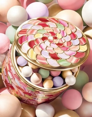 ป้าย King - Guerlain Meteorites Light-Revealing Pearls Of Powder 20g. #02 Rose (เคาเตอร์ 3,100฿)