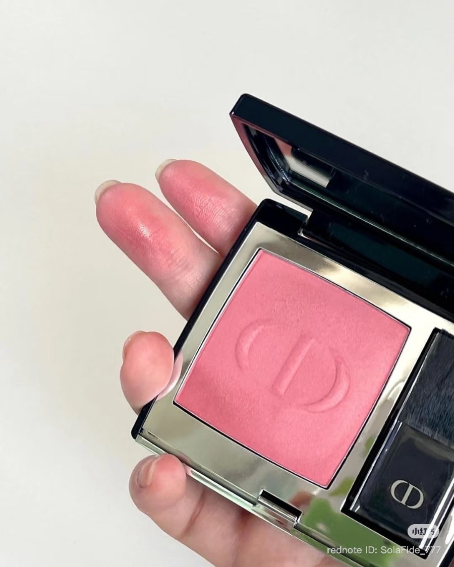 ป้าย/King Dior Forever Rouge Blush 6.7g #625 Mitzah - Shimmer (เคาเตอร์ 2,200฿)