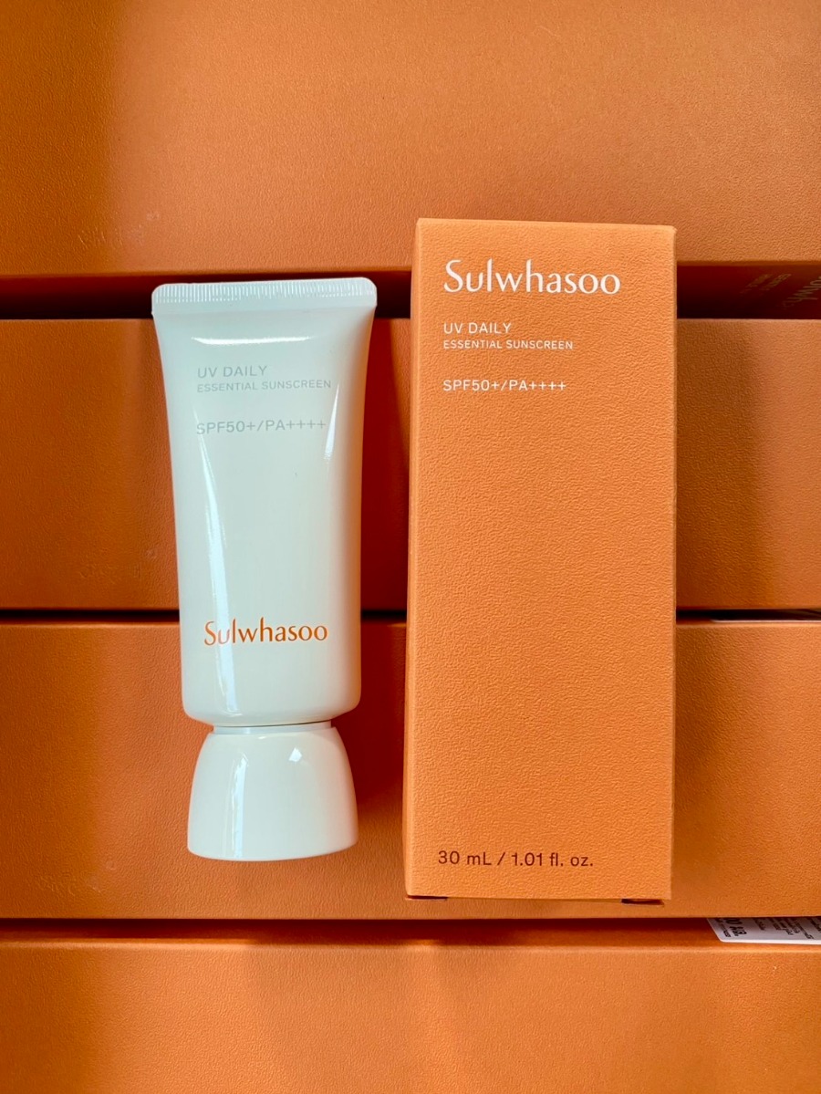 กันแดด Sulwhasoo UV Daily Essential SPF 50+/PA++++ 30ml. (เคาเตอร์ 1,710฿)