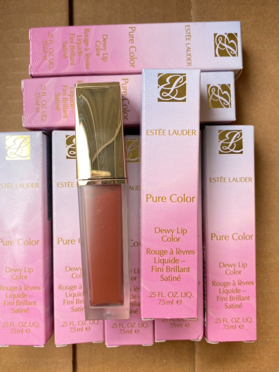 Estee Lauder Pure Color Dewy Lip Color 7.5ml. #599 Indulgent (เคาเตอร์ 1,600฿)