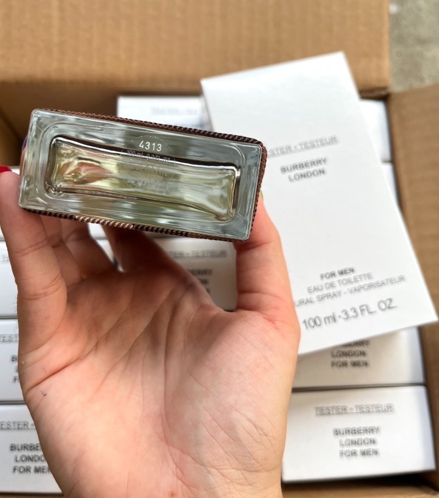 กล่องเทสเตอร์- Burberry London Men Eau de Toilette 100ml. (เคาเตอร์ 4,600฿)
