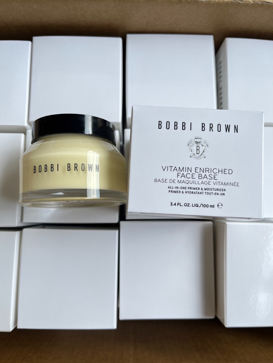 Bobbi Brown Vitamin Enriched Face Base All-In-One Primer And Moisturizer 100ml. (เคาเตอร์ 4,800฿)