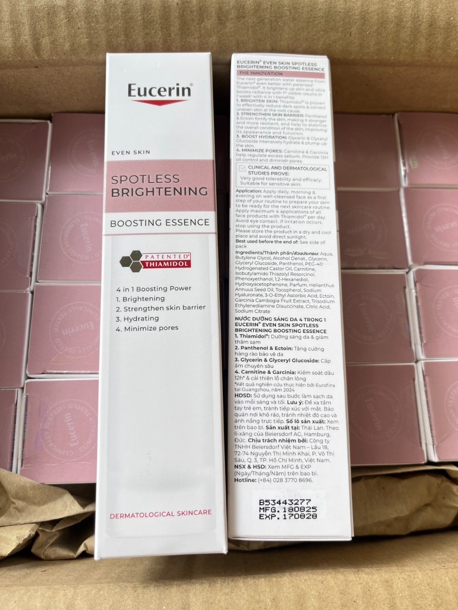 แพ็คเกจใหม่ - น้ำตบ Eucerin Spotless Brightening Boosting Essence 100ml.