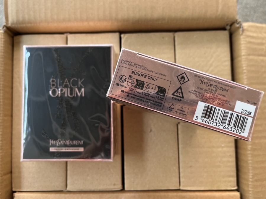 เซต Yves Saint Laurent Black Opium EDP Set 2PCS Gift Set (90ml+10ml)