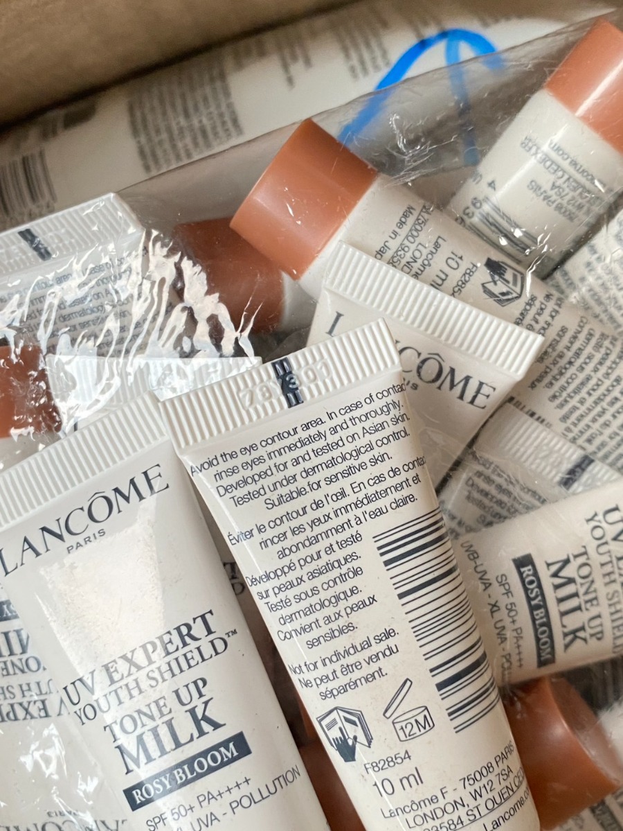 Lancome UV Expert Youth Shield Tone Up Milk SPF 50+ PA++++ ขนาด 10ml. #Rosy Bloom