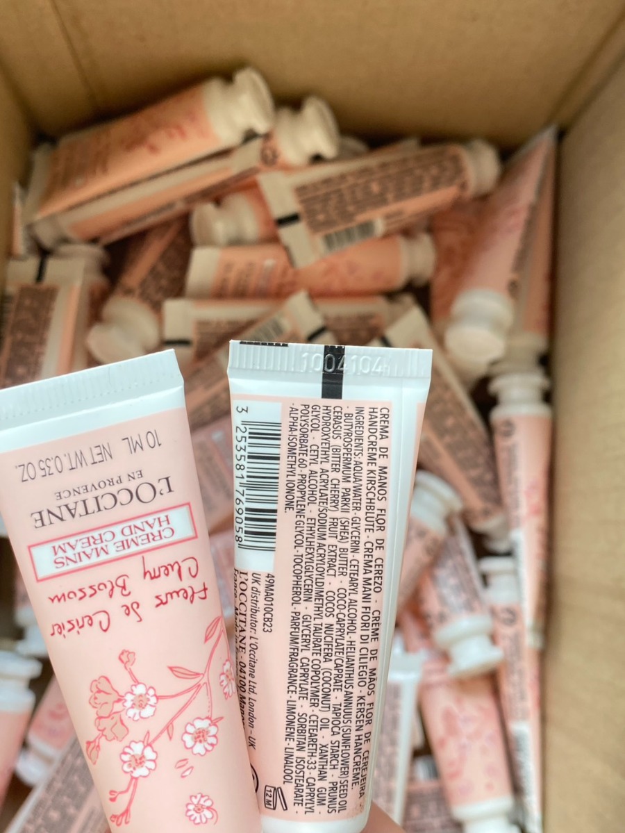 L'Occitane Fleurs de Cerisier Cherry Blossom Hand Cream  ขนาด 10ml.