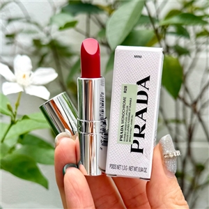 Prada Monochrome Hyper Matte Lipstick ขนาด 1.3g. สี R28