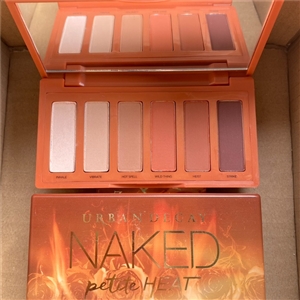Urban Decay Naked Petite Heat Mini Palette