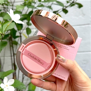 Charlotte Tilbury Pillow Talk Beautifying Cushion Foundation 12g. (เคาเตอร์ 2,750฿)