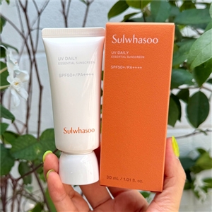 กันแดด Sulwhasoo UV Daily Essential SPF 50+/PA++++ 30ml. (เคาเตอร์ 1,710฿)