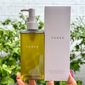 THREE Balancing Cleansing Oil N 185ml. (เคาเตอร์ 2,000฿)