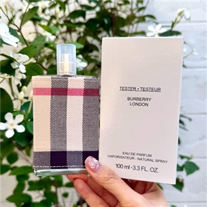 กล่องเทสเตอร์.ไม่มีฝา - Burberry London For Women Eau De Parfum 100ml. (เคาเตอร์ 4,600฿)