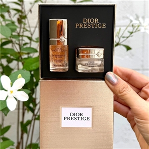 กล่องทอง Dior Prestige Set 2 items