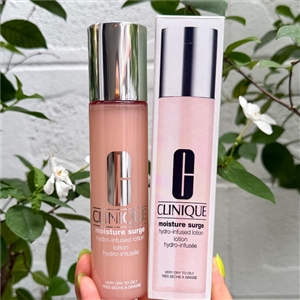 Clinique Moisture Surge Hydrating Lotion All Skin Types 100ml. (เคาเตอร์ 1,170฿)