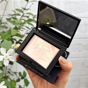 NARS Light Reflecting Prismatic Powder 10g. #Solstice (เคาเตอร์ 1,800฿)