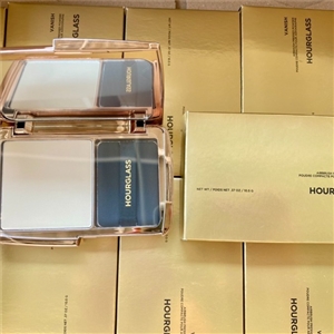 แป้ง Hourglass Vanish Airbrush Pressed Powder 10.5g. #Translucent (เคาเตอร์ 2,450฿)
