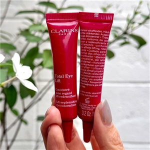 NoBox ไม่มีกล่อง Clarins Total Eye Lift ขนาด 7ml.