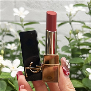 ไม่มีกล่อง - YSL Rouge Pur Couture The Bold Lipstick ขนาด 3g. #1968 (เคาเตอร์ 1,600฿)