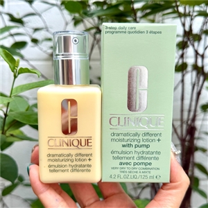 Clinique Dramatically Different Moisturizing Lotion+ 125ml. (เคาเตอร์ 1,900฿)