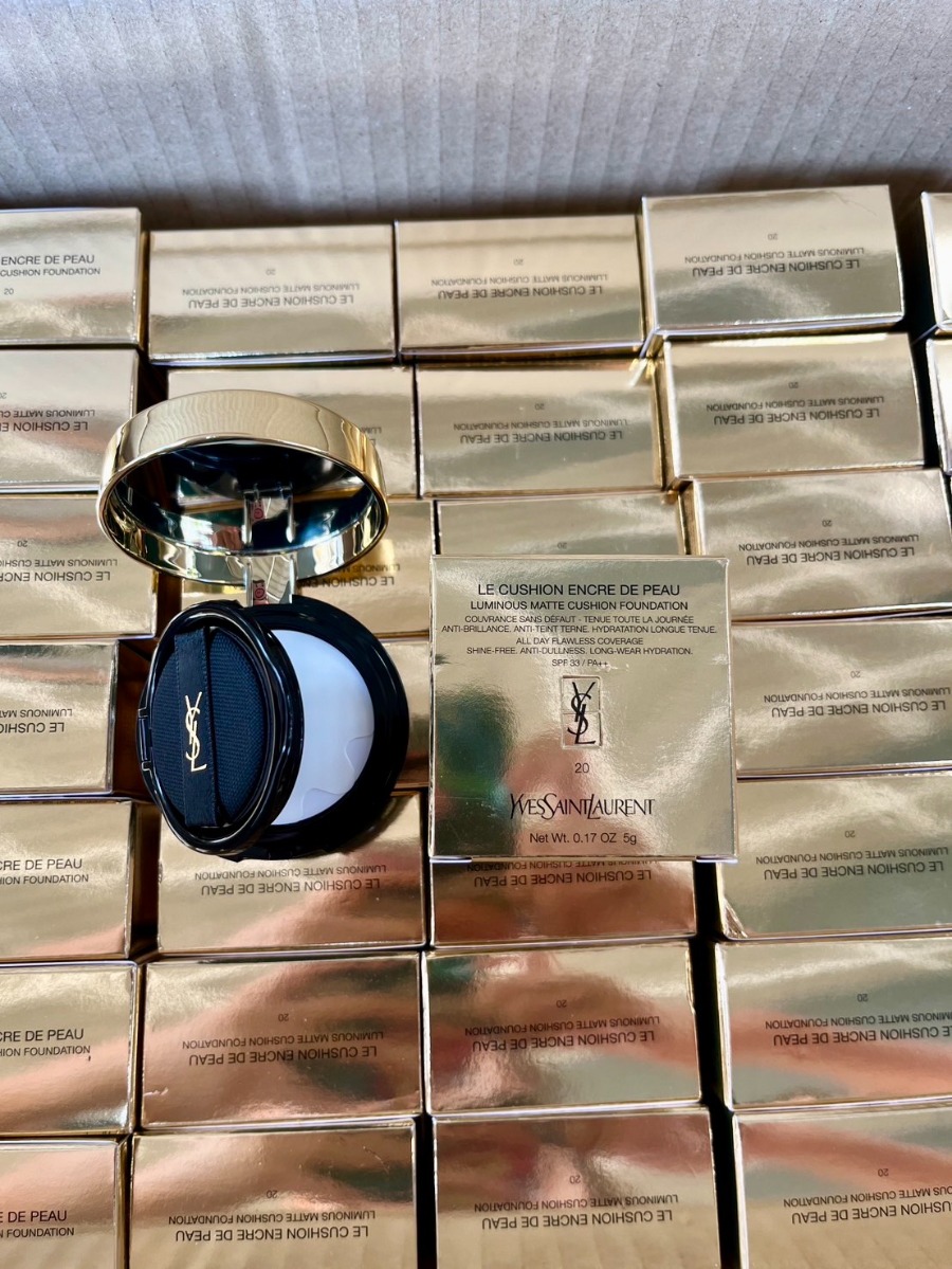 YSL Le Cushion Encre De Peau ขนาดทดลอง 5g. #B20 ผิวขาวเหลือง