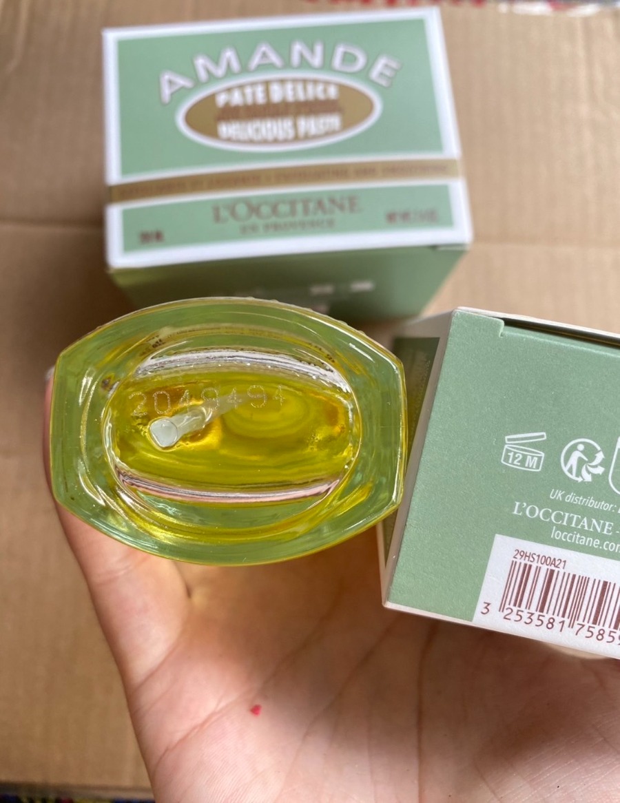 L'Occitane Almond Supple Skin Oil 100ml. (เคาเตอร์ 2,390฿)