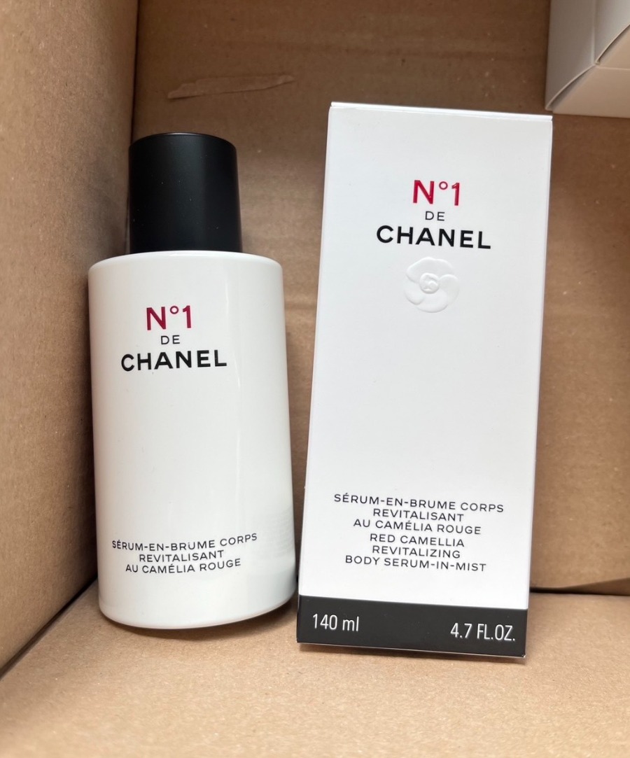 Chanel No°1 De Chanel Revitalizing Body Serum-In-Mist 140 ml. (เคาเตอร์ 3,200฿)