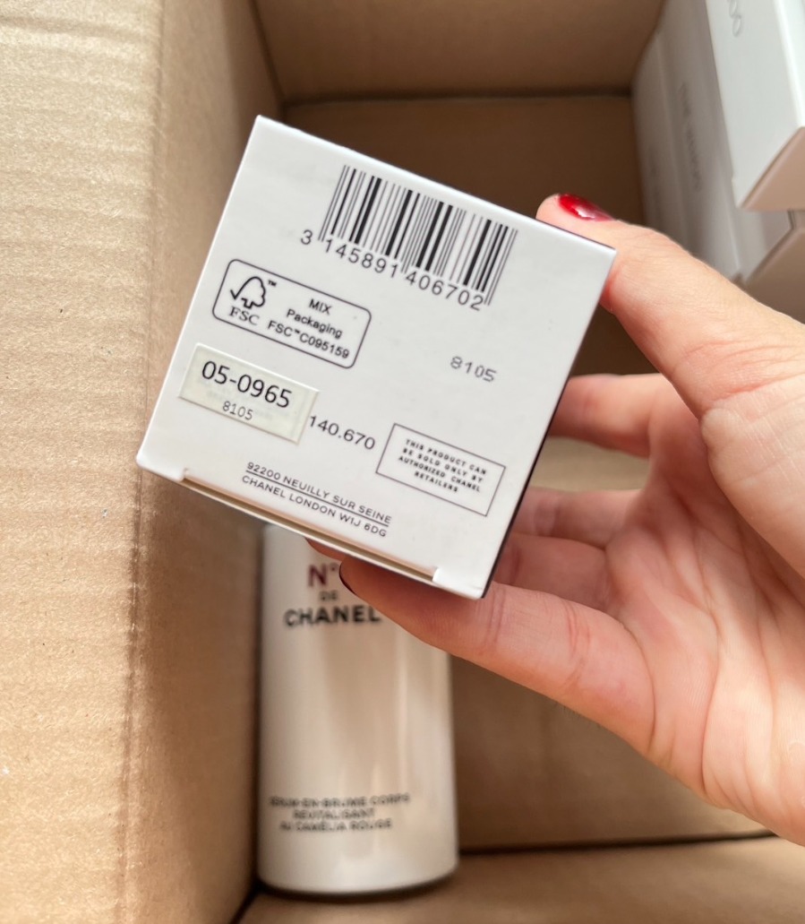 Chanel No°1 De Chanel Revitalizing Body Serum-In-Mist 140 ml. (เคาเตอร์ 3,200฿)