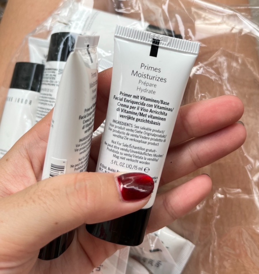 แบบหลอด - Bobbi Brown Vitamin Enriched Face Base All-In-One Primer And Moisturizer 15ml.