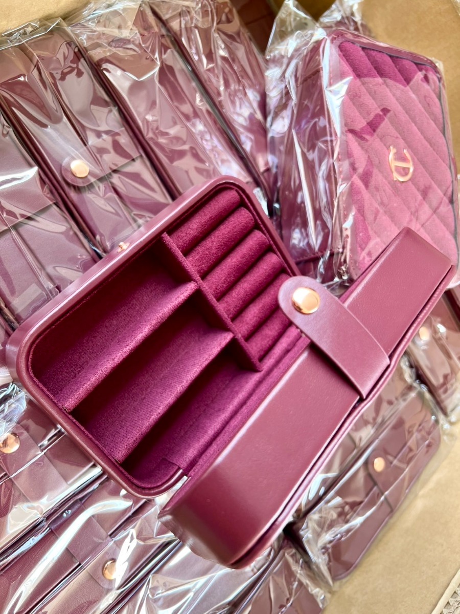 กล่องใส่เครื่องประดับ Charlotte Tilbury Jewelry Box