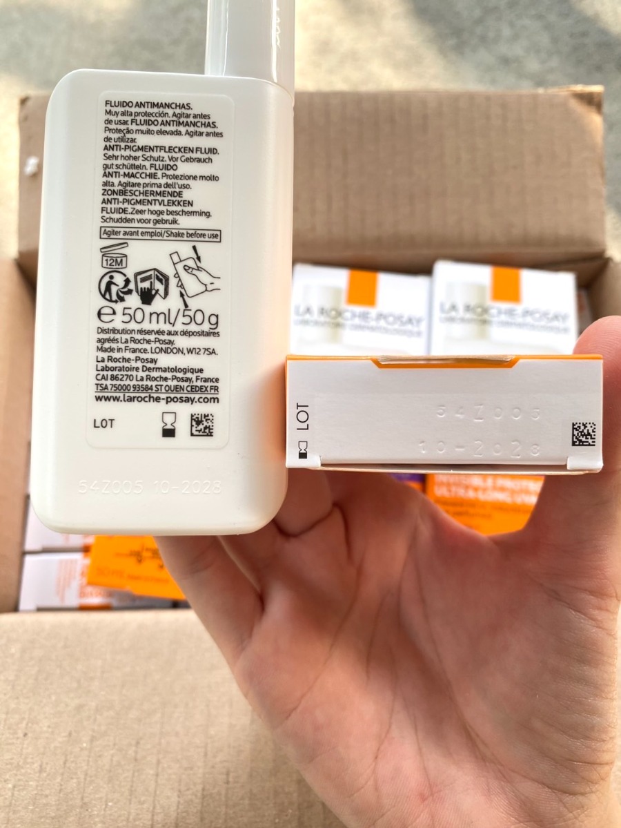 แถบม่วง - La Roche-Posay Anthelios Uvmune400 Anti-Dark Spots Fluid SPF50+ PA++++ 50ml.