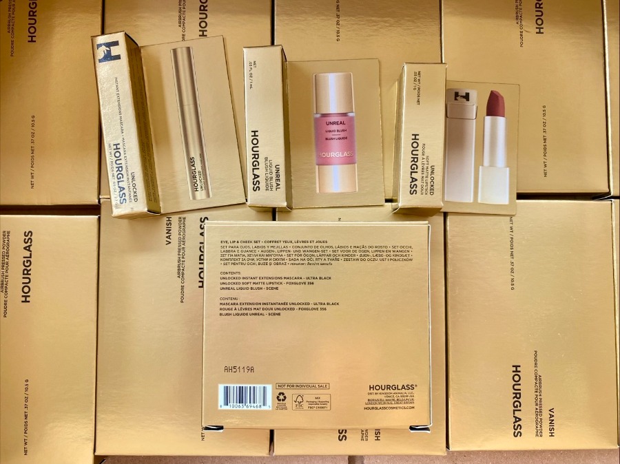 Hourglass Eye, Lip & Cheek Set