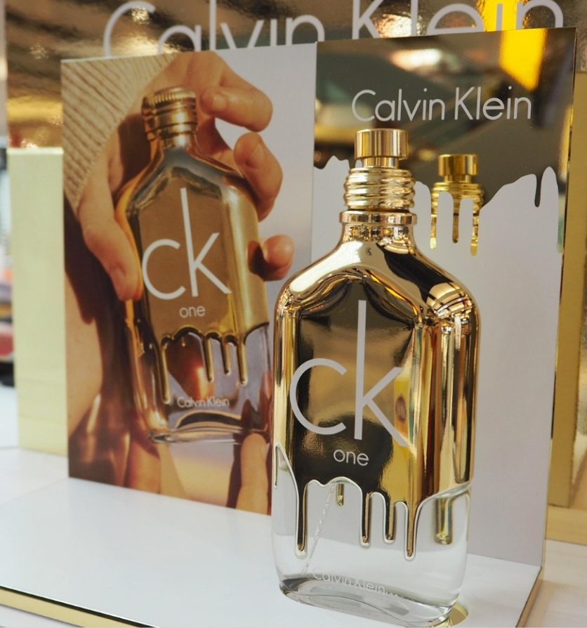 Calvin Klein CK One Gold Eau De Toilette ขนาด 200ml. (เคาเตอร์ 4,160฿)