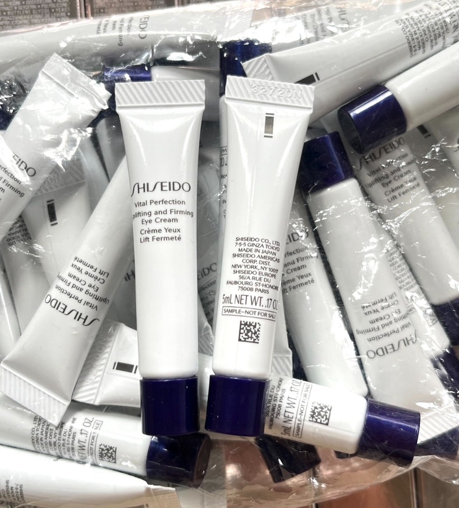 Shiseido Vital Perfection Uplifting and Firming Advanced Eye Cream 5ml.