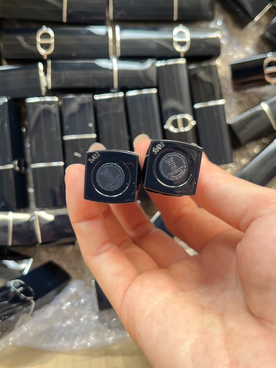 NoBox ไม่มีกล่อง - Dior Rouge Lipstick 1.5g. #720 Icone Velvet