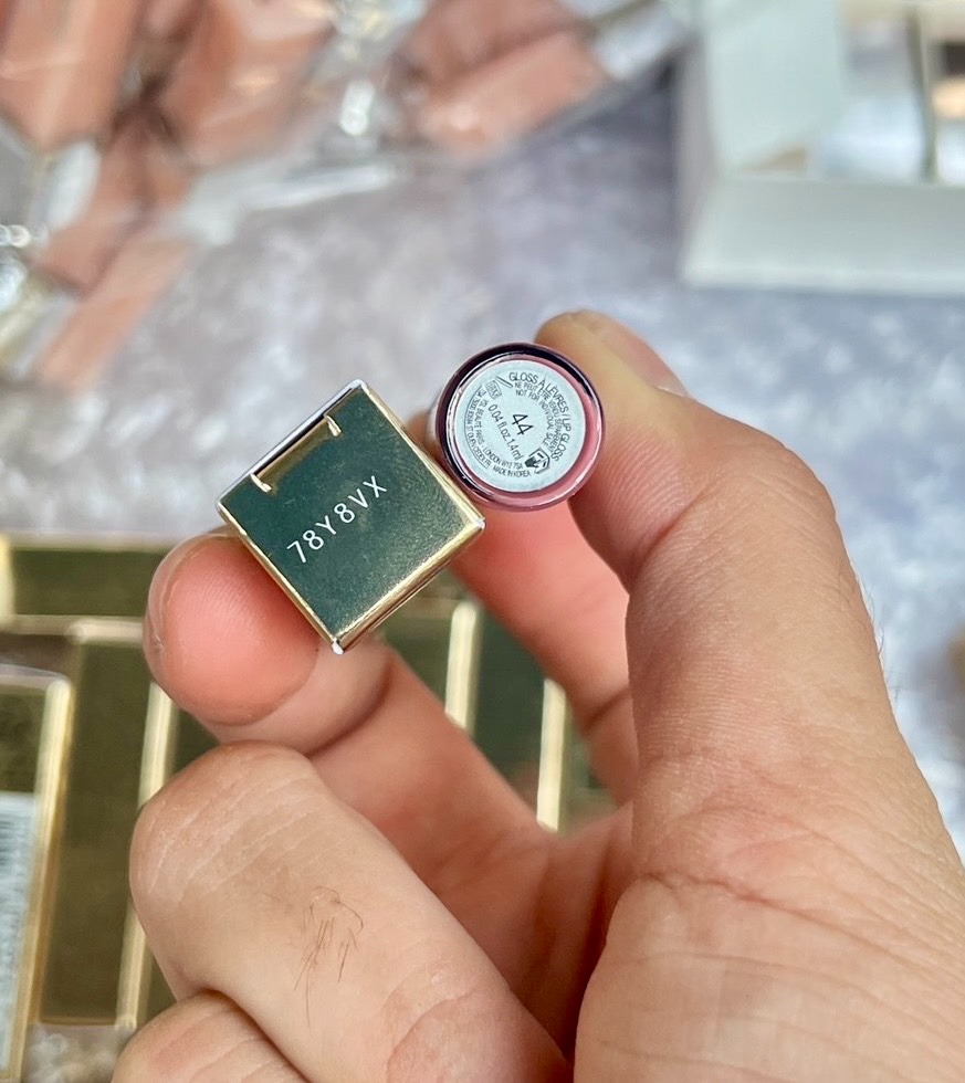 กลอส YSL Loveshine Plumping Lip Oil Gloss 1.4ml. #44 Nude Lavalliere 