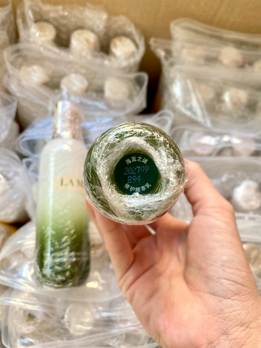 NoBoxไม่มีกล่อง - La Mer The Hydrating Infused Emulsion 125ml. (เคาเตอร์ 15,000฿)