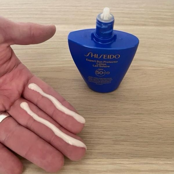 ใหม่ Shiseido Expert Sun Protector Lotion Lait Solaire spf 50+ 50ml.