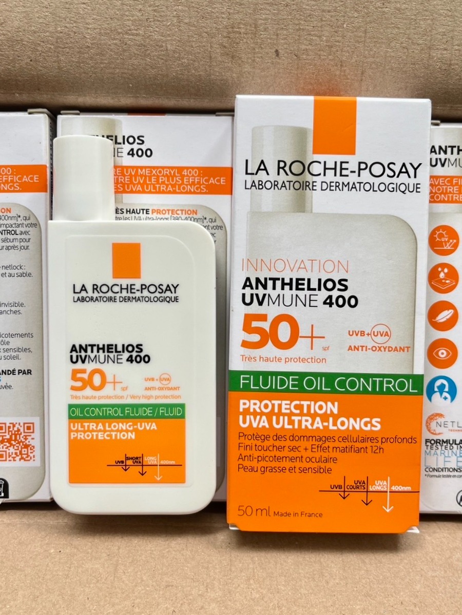 La Roche-Posay Anthelios UVMune 400 Fluide Oil Control SPF50+ 50ml. กล่องแบน แถบเขียว